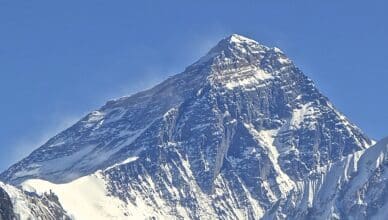 File:Mt. Everest from Gokyo Ri November 5, 2012.jpg